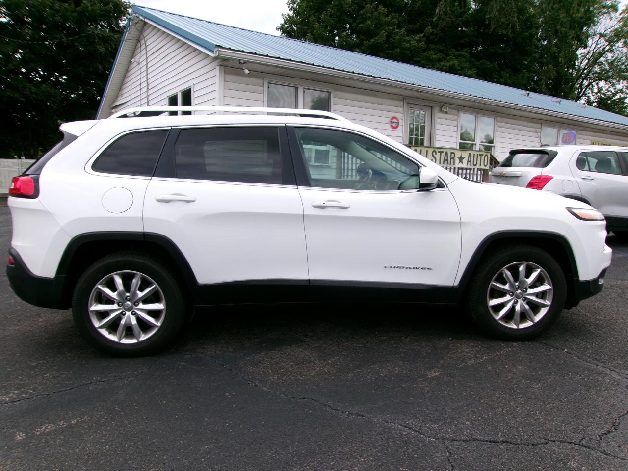 Jeep Cherokee 4WD 4dr Limited 2016