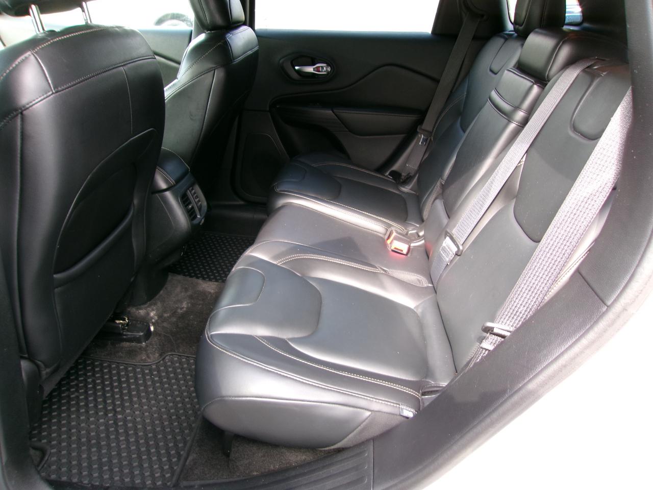 Jeep Cherokee 4WD 4dr Limited 2016