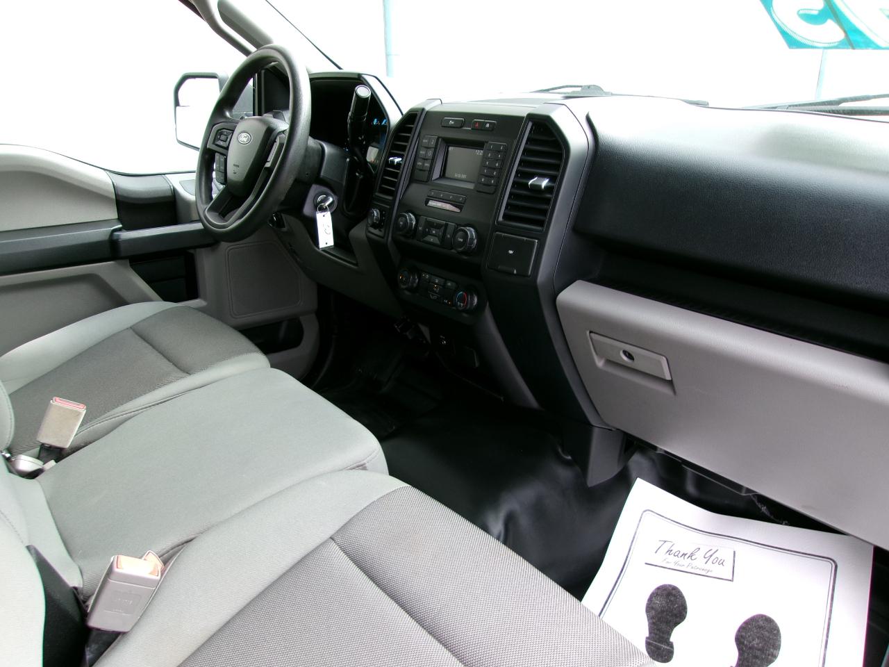 Ford F-150 XL 4WD Reg Cab 8' Box 2018