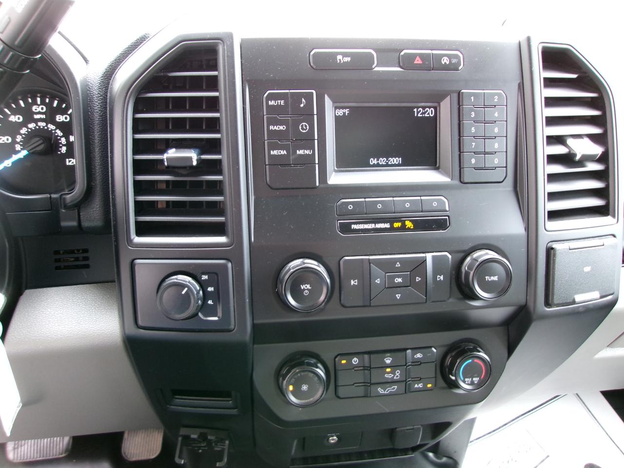 Ford F-150 XL 4WD Reg Cab 8' Box 2018