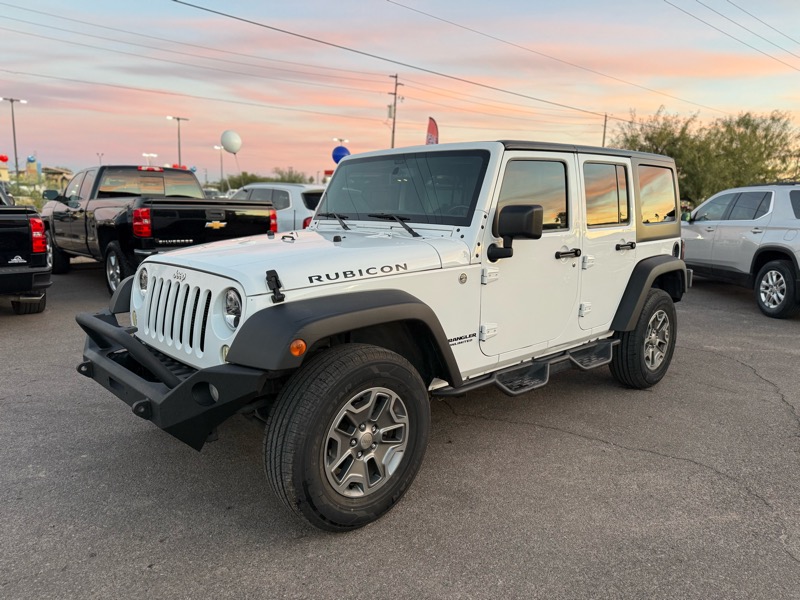 2015 Jeep Wrangler Unlimited Rubicon's photo