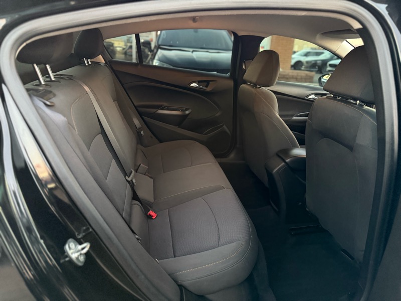 Chevrolet Cruze LS Auto 2018