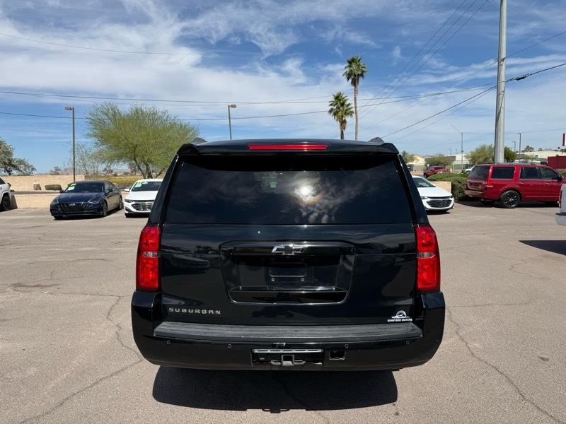 Chevrolet Suburban LT 2WD 2016