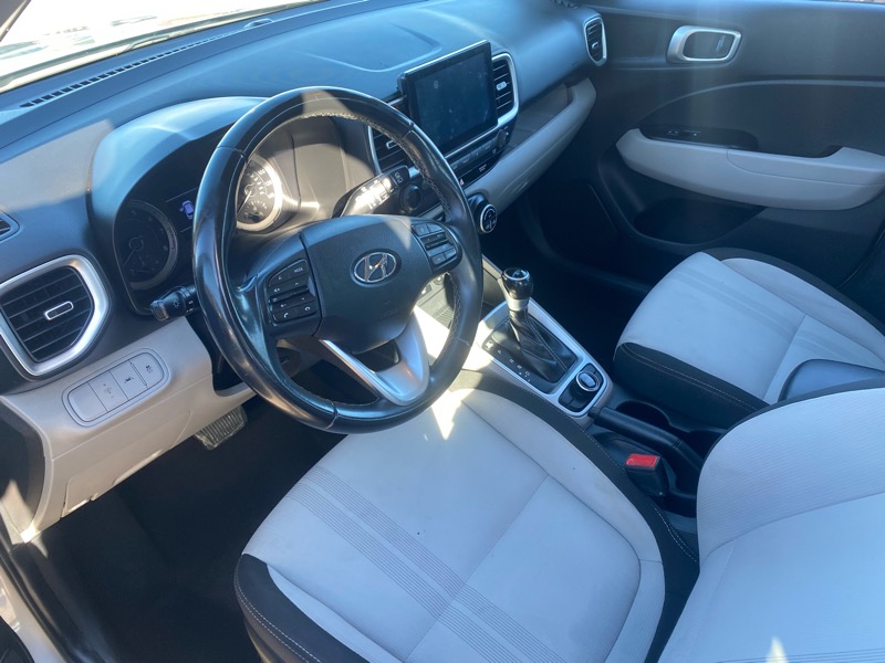 Hyundai Venue SEL 2021