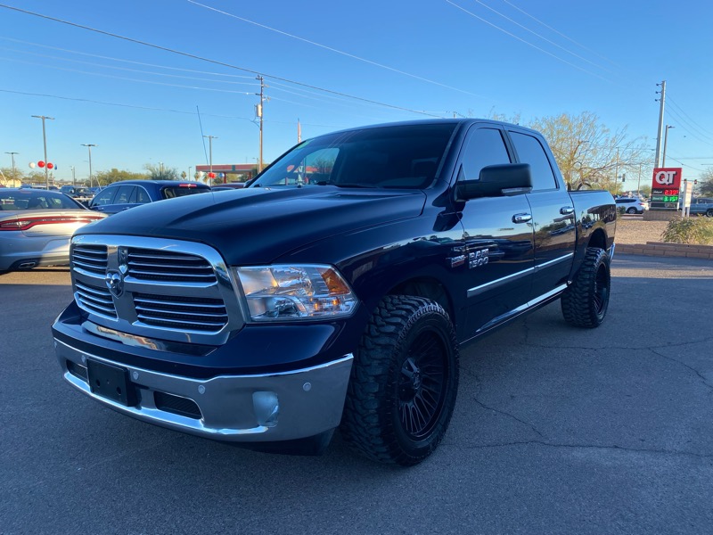 RAM 1500 Lone Star Crew Cab SB 2WD 2016