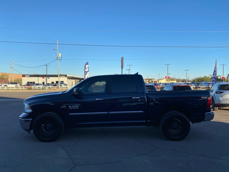 RAM 1500 Lone Star Crew Cab SB 2WD 2016