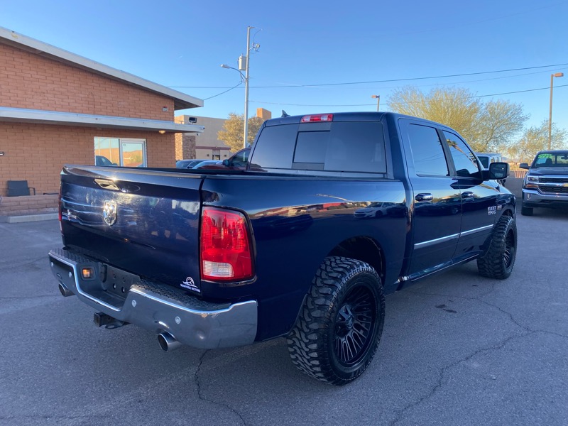 RAM 1500 Lone Star Crew Cab SB 2WD 2016