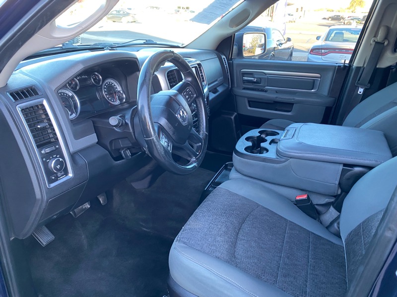 RAM 1500 Lone Star Crew Cab SB 2WD 2016