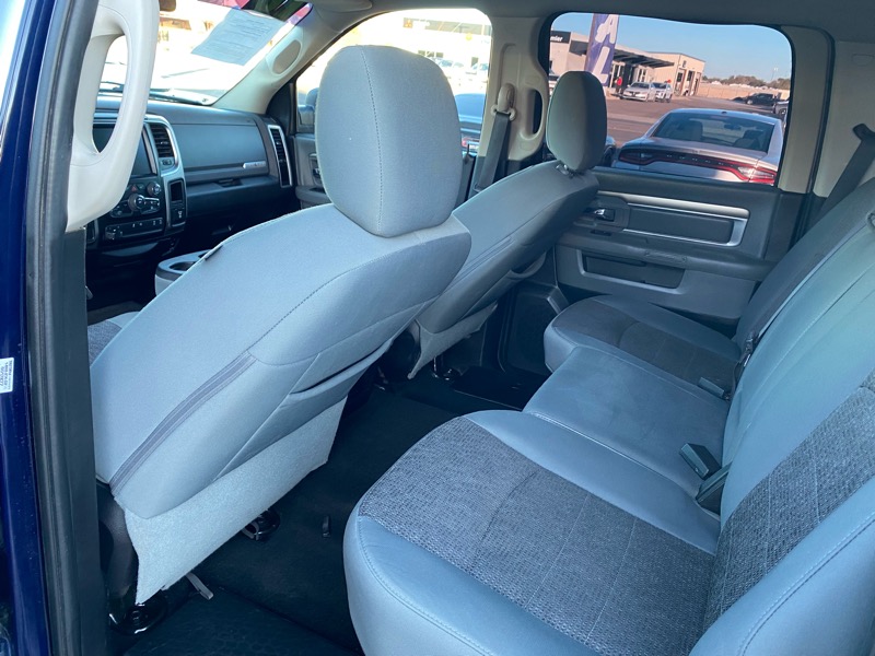 RAM 1500 Lone Star Crew Cab SB 2WD 2016