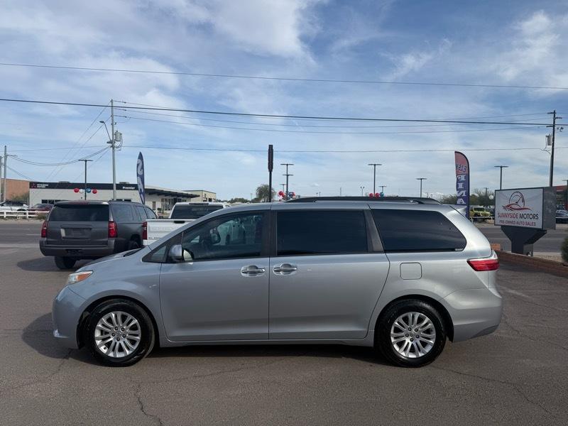 Toyota Sienna XLE FWD 8-Passenger V6 2015