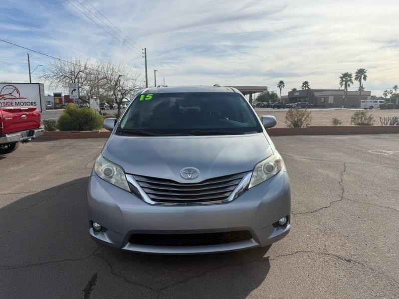 Toyota Sienna XLE FWD 8-Passenger V6 2015