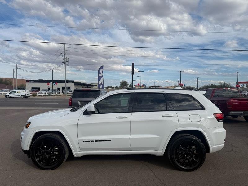 Jeep Grand Cherokee Laredo 2WD 2018