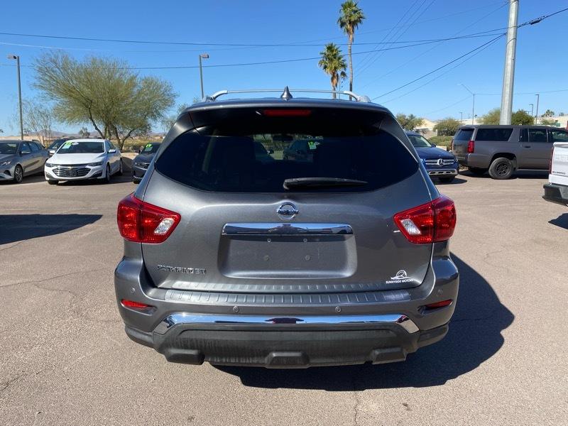 Nissan Pathfinder S 2020