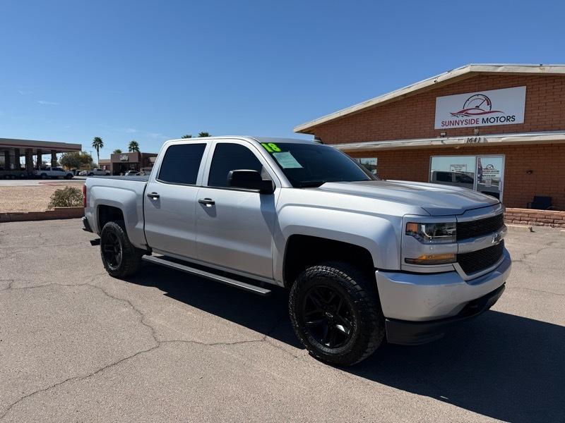 Chevrolet Silverado 1500 Custom Crew Cab 2WD 2018
