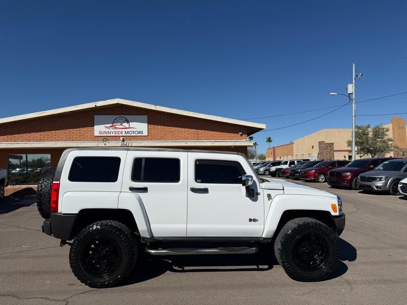 HUMMER H3 Base 2009