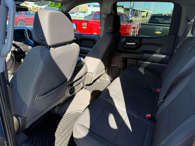 Chevrolet Silverado 1500 Custom Crew Cab 2WD 2022