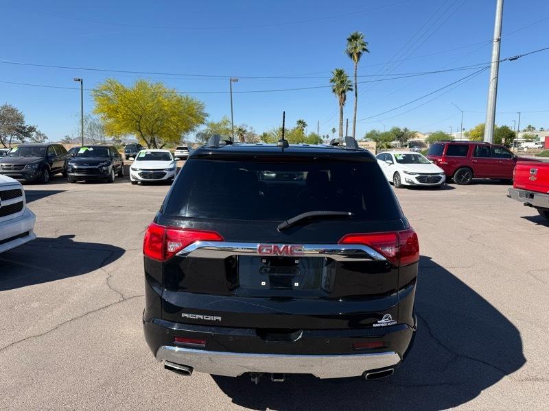 GMC Acadia Denali 2019