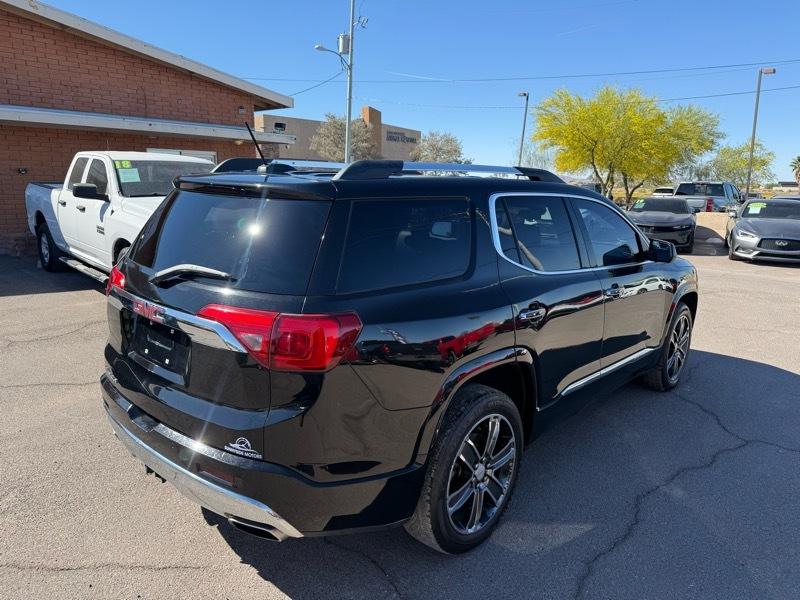 GMC Acadia Denali 2019