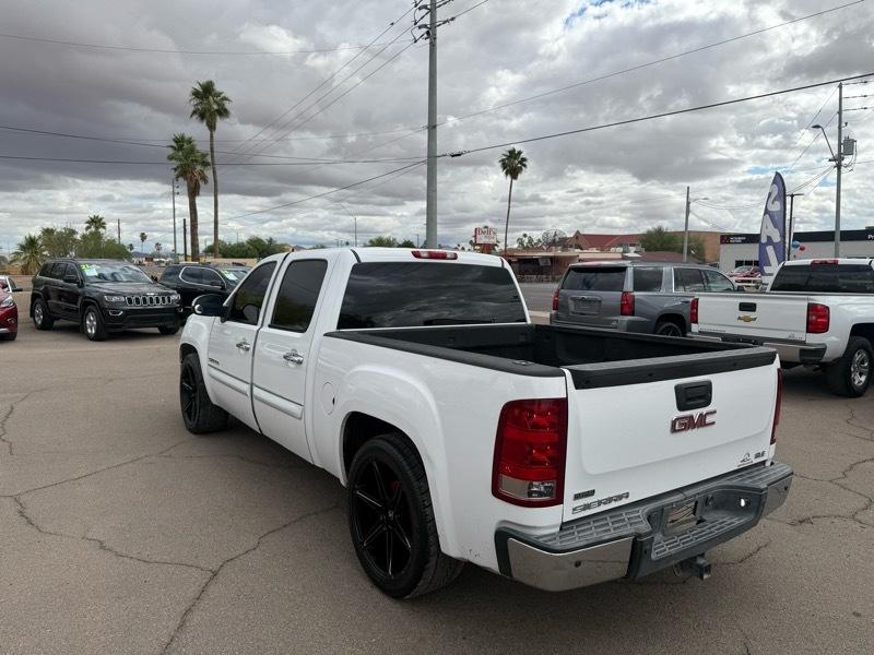 GMC Sierra 1500 SLE Crew Cab 2WD 2010