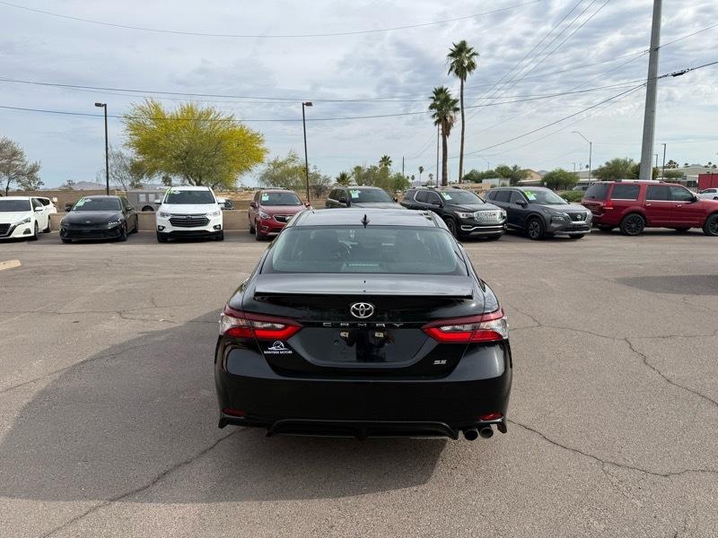 Toyota Camry SE 2022