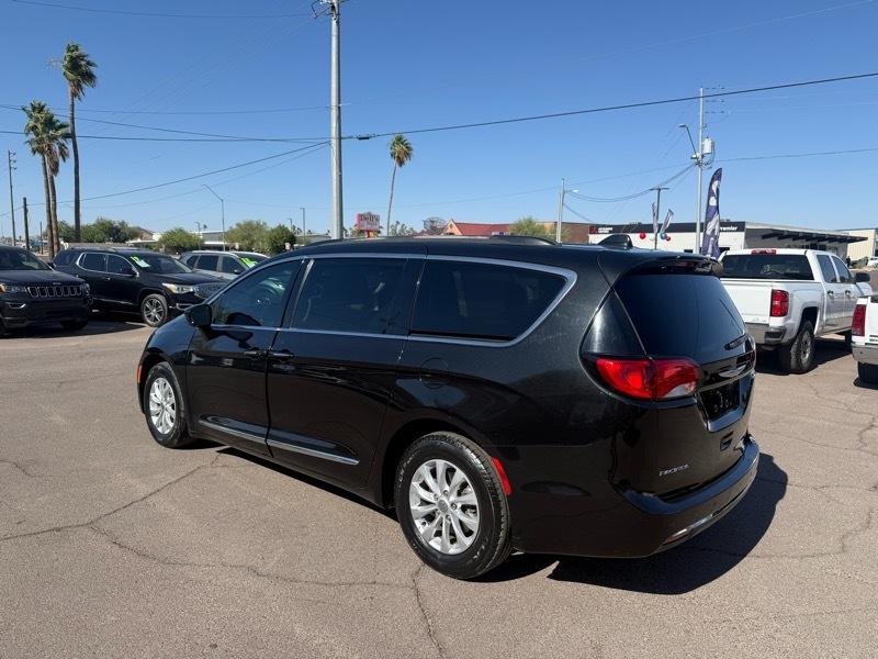 Chrysler Pacifica Touring-L 2017