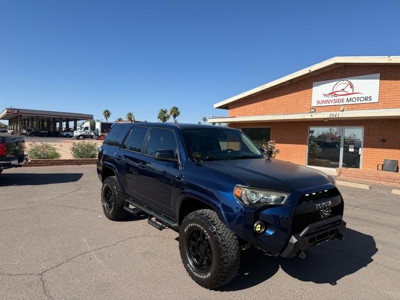 Toyota 4Runner SR5 4WD 2014