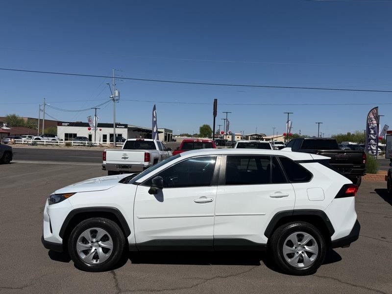 Toyota RAV4 LE AWD 2021