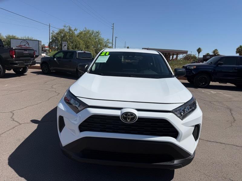 Toyota RAV4 LE AWD 2021
