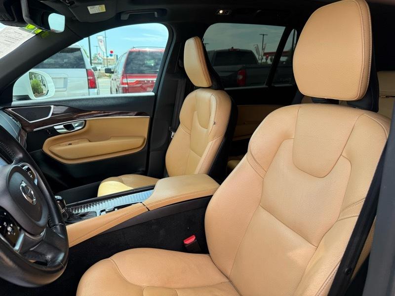 Volvo XC90 T6 Momentum AWD 2019