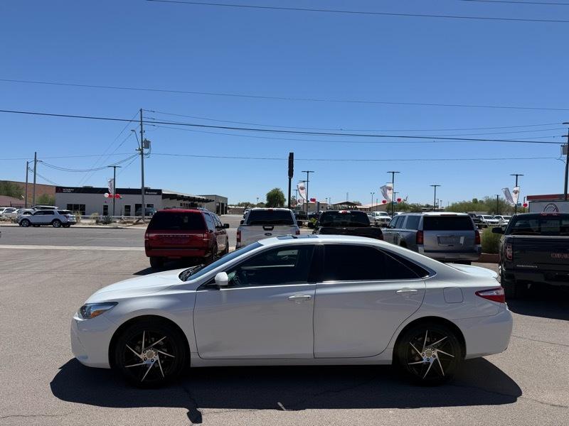 Toyota Camry LE 2017