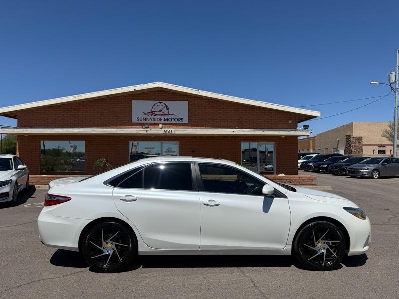 Toyota Camry LE 2017