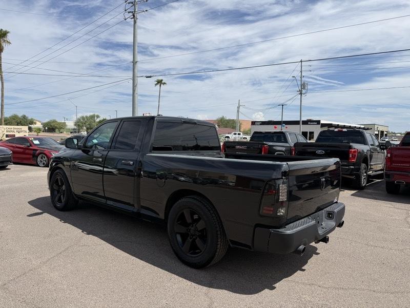 RAM 1500 Tradesman Quad Cab 2WD 2017