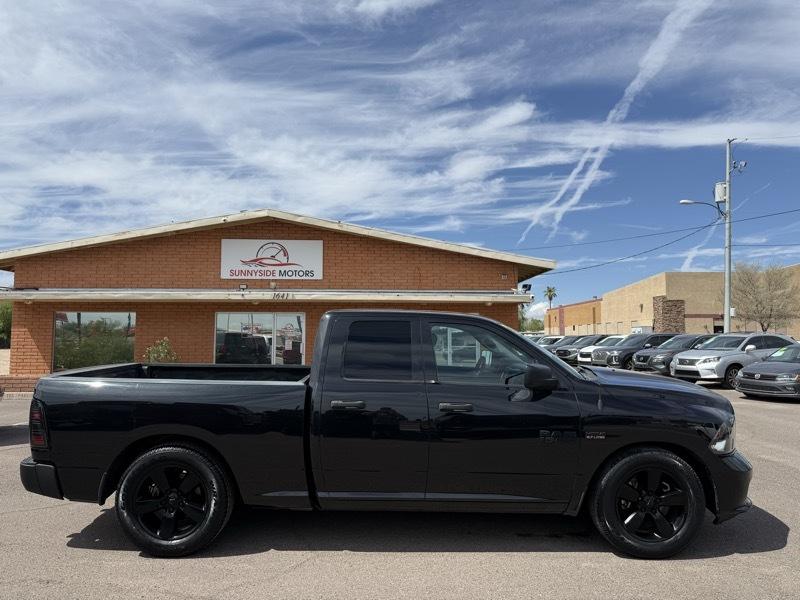 RAM 1500 Tradesman Quad Cab 2WD 2017