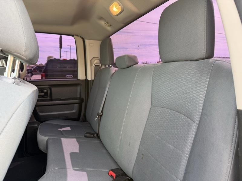 RAM 1500 Tradesman Quad Cab 2WD 2017