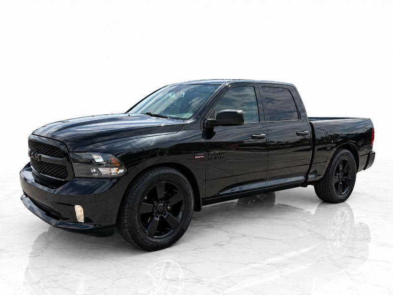 RAM 1500 Tradesman Quad Cab 2WD 2017