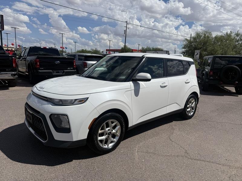 Kia Soul LX CVT 2022