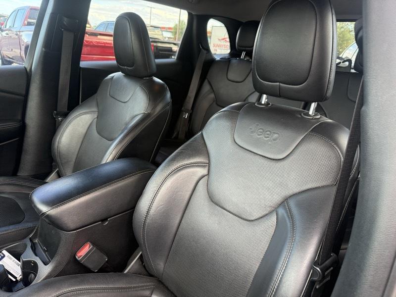 Jeep Grand Cherokee Laredo 4WD 2017