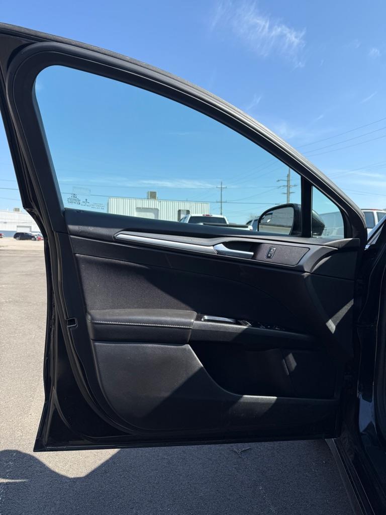 2014 Ford Fusion SE - Photo 11