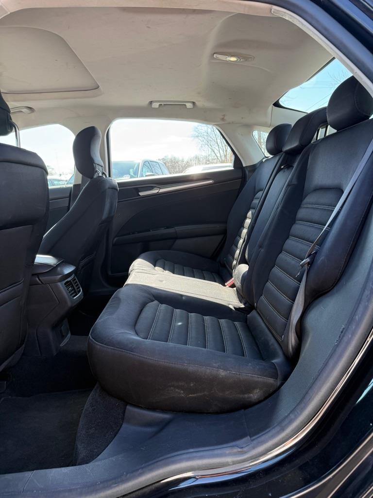 2014 Ford Fusion SE - Photo 12