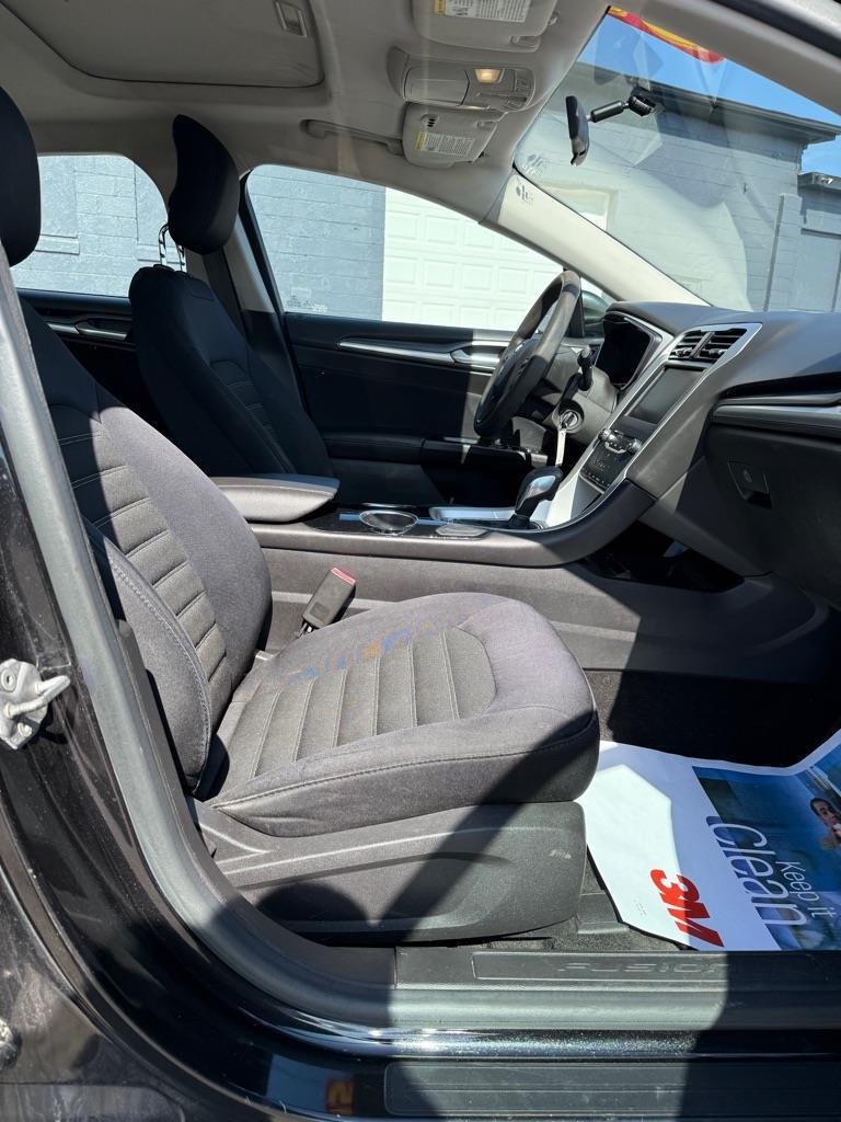 2014 Ford Fusion SE - Photo 13