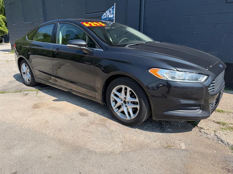2014 Ford Fusion SE - Photo 17