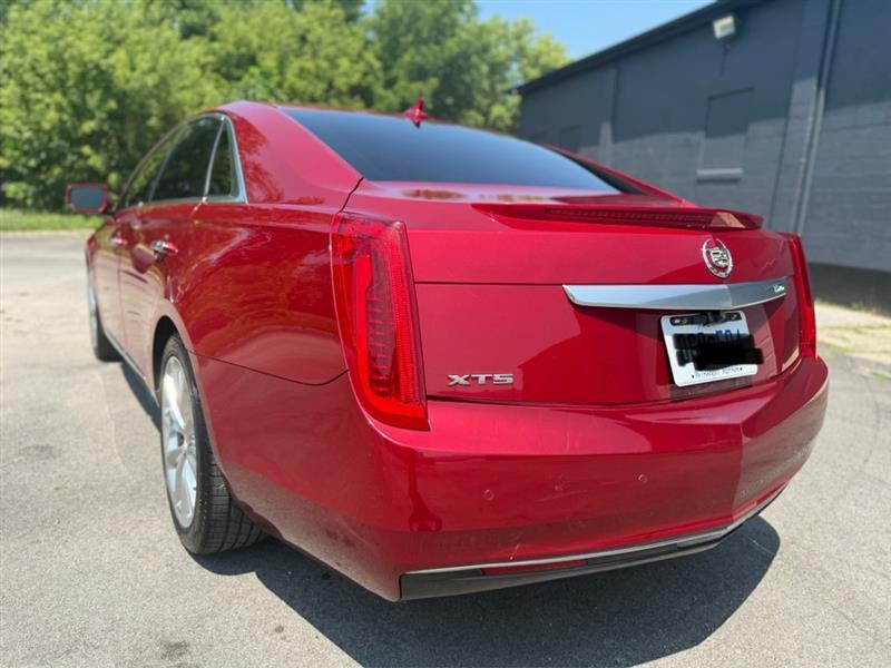 Cadillac XTS  2014
