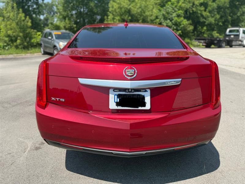 Cadillac XTS  2014