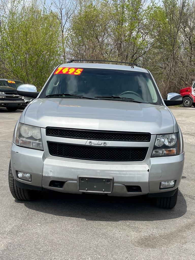 Chevrolet Tahoe  2011