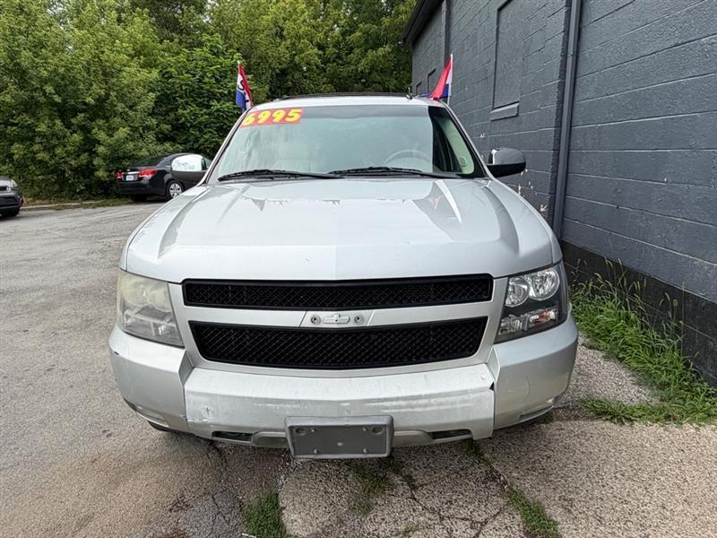Chevrolet Tahoe  2011