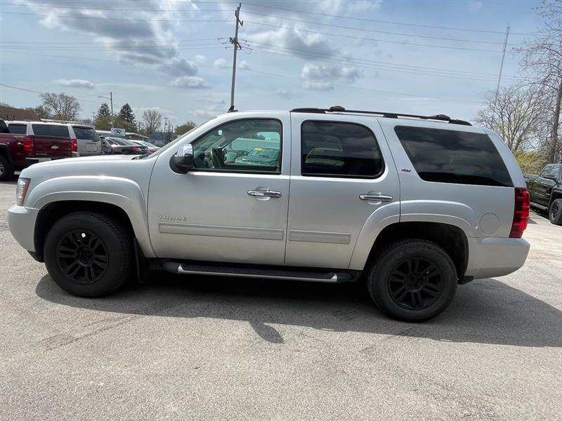 Chevrolet Tahoe  2011