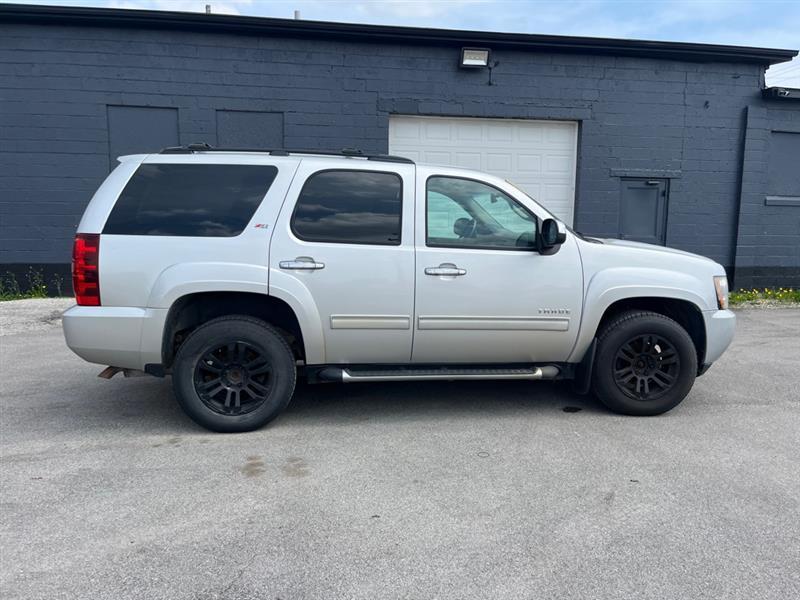 Chevrolet Tahoe  2011