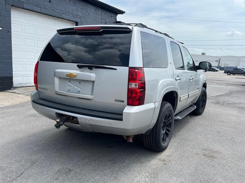 Chevrolet Tahoe  2011