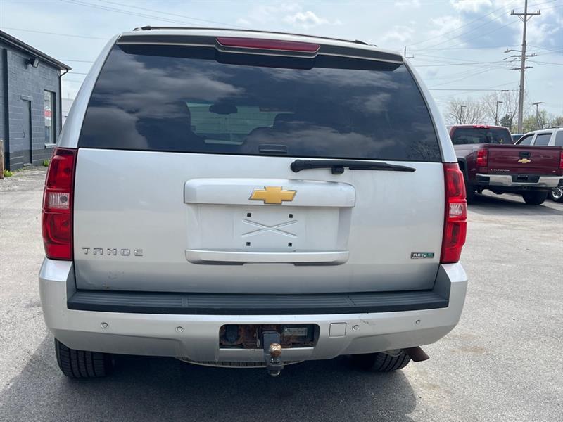 Chevrolet Tahoe  2011