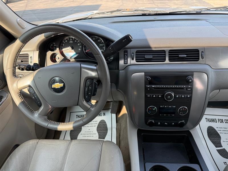 Chevrolet Tahoe  2011